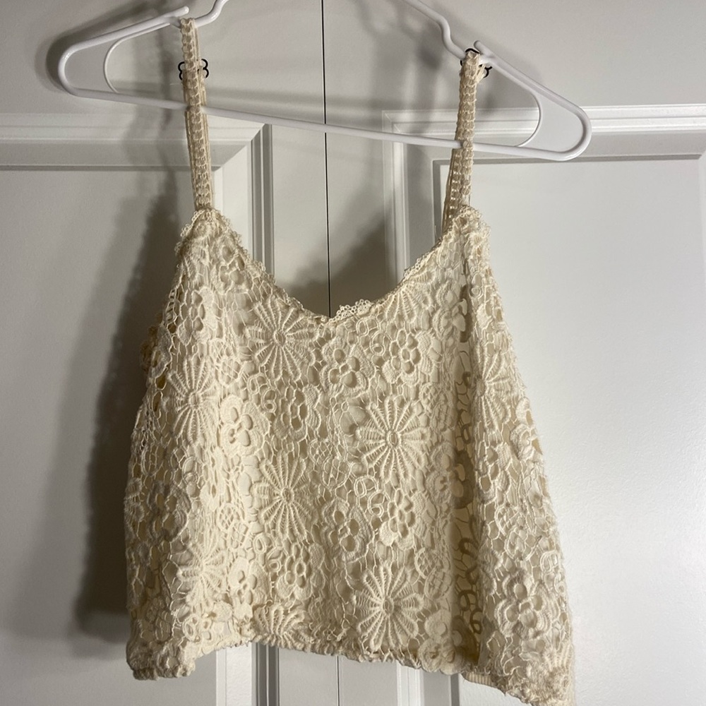 Cream/off-white, lace detailing